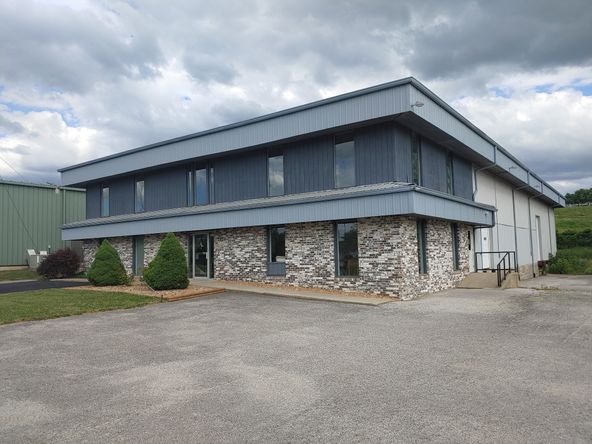 2423 W Industrial Park Dr, Bloomington, IN 47404
